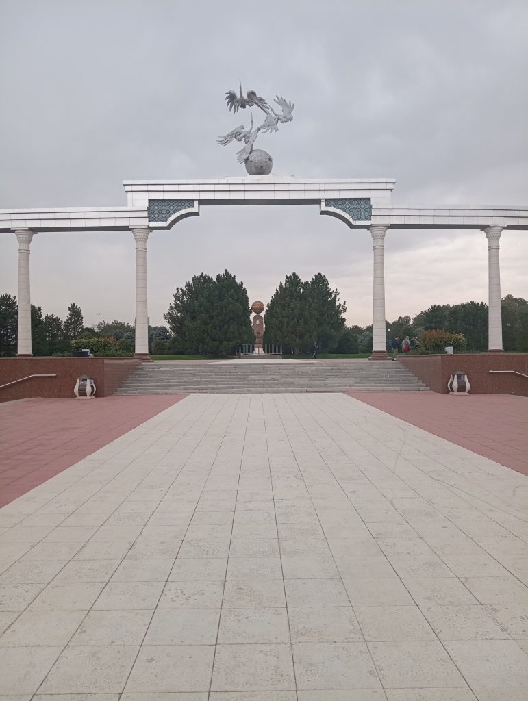 Arcul Independentei, Tashkent