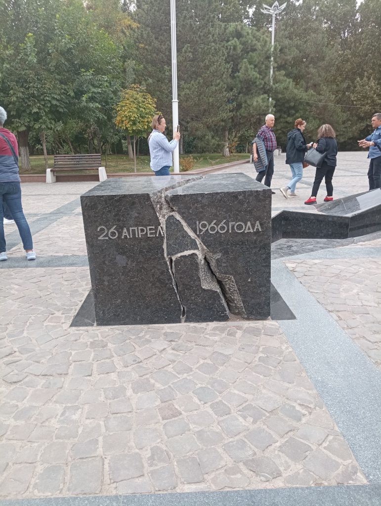 Monumentul Curajului din Tashkent