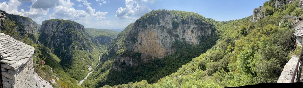 Imagine panoramica - Canionul Vikos