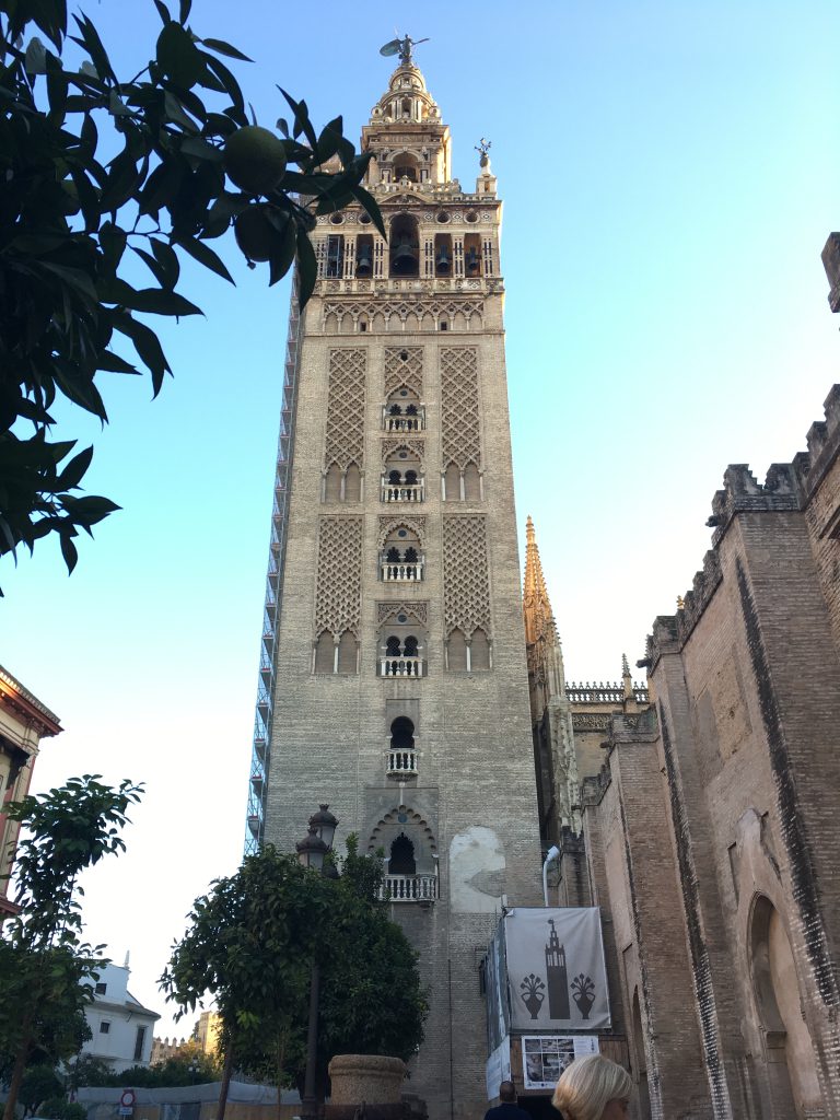 Turnul Giralda, Catedrala din Sevilla