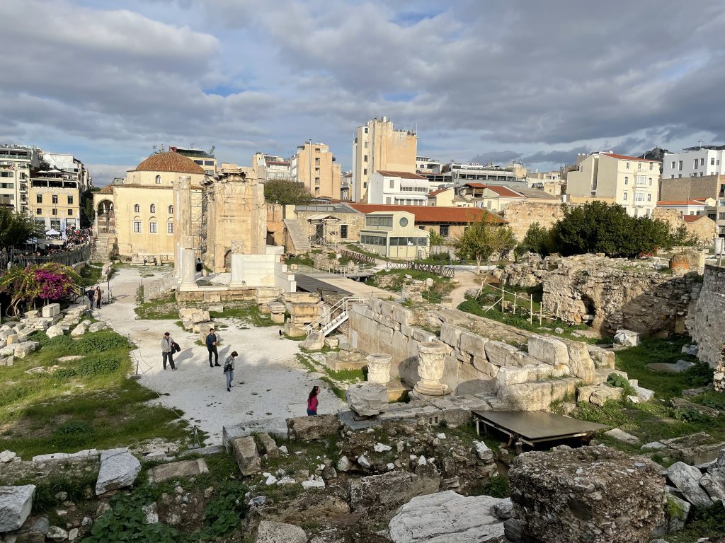 Agora romana, Piata Monastiraki, Tena