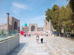 Piata Registan, Samarkand