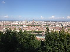 Imagine panoramica a orasului Lyon