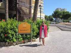 Intrarea in hotelul BQ Belvedere din statiunea Cala Mayor, insula Mallorca