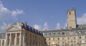 Vacante in Franta – ce sa vizitati, de la stralucirea Parisului la cetatile medievale Palatul Ducilor de Burgundia, Dijon