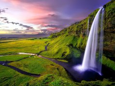 Cascada Seljalandsfoss din Islanda